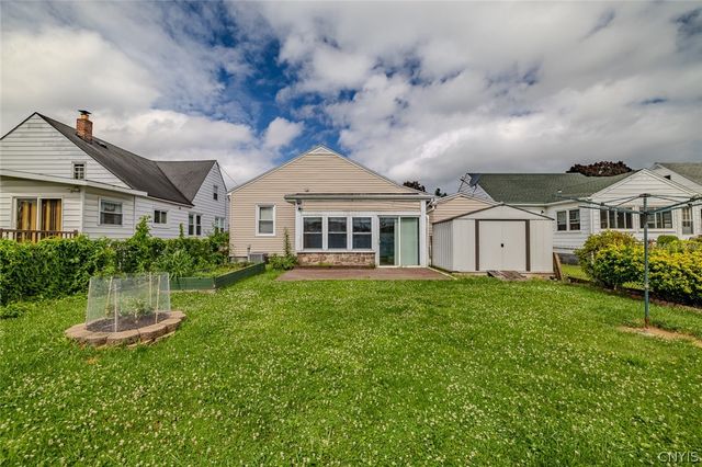 107 Brookland Drive, Salina, NY 13208