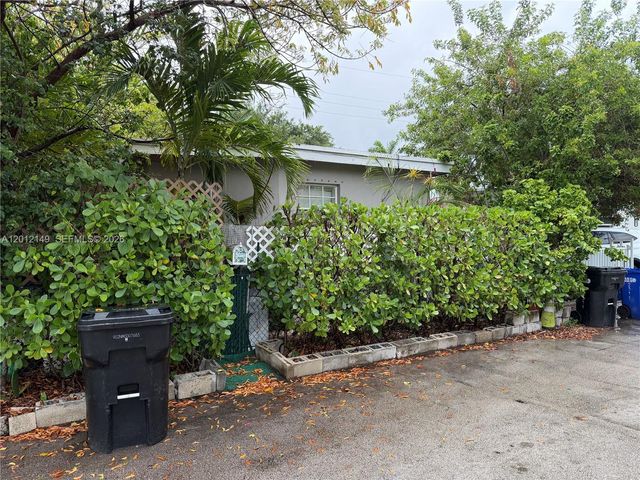 2305 NE 135th Ter, North Miami Beach, FL 33181
