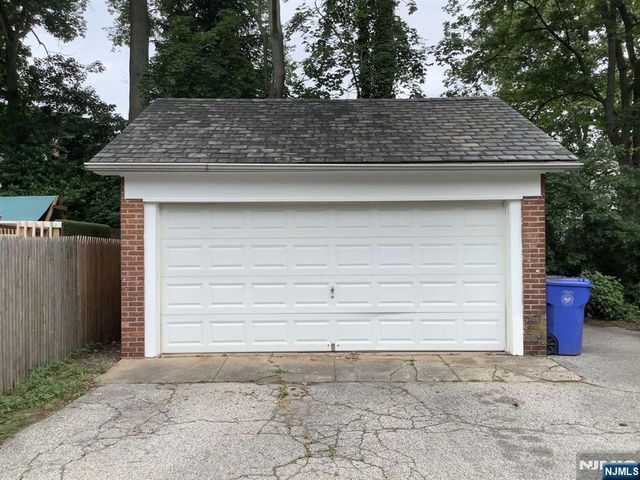 221 Everett Place, Englewood, NJ 07631