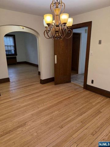 221 Everett Place, Englewood, NJ 07631