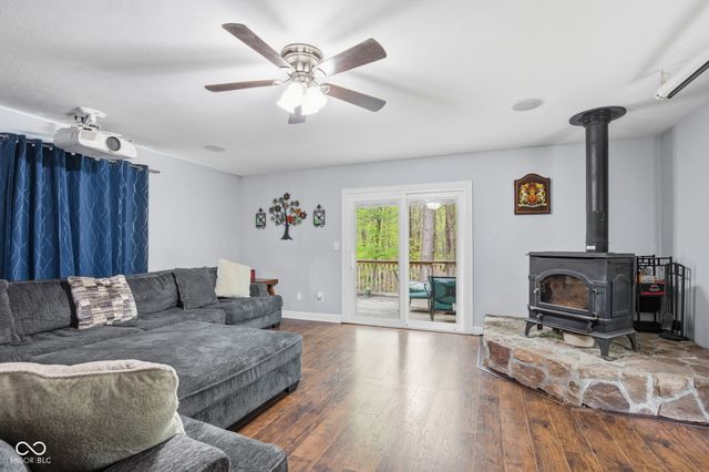 6804 Erika Lane, Nashville, IN 47448