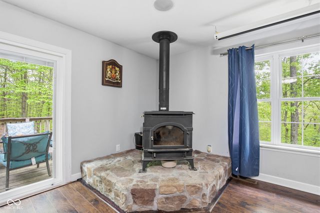 6804 Erika Lane, Nashville, IN 47448