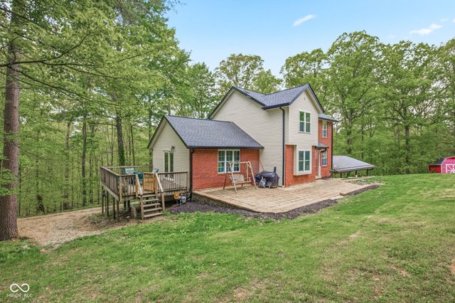6804 Erika Lane, Nashville, IN 47448