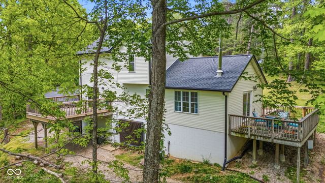 6804 Erika Lane, Nashville, IN 47448