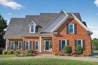 1021 Shoreham St, Murfreesboro, TN 37130