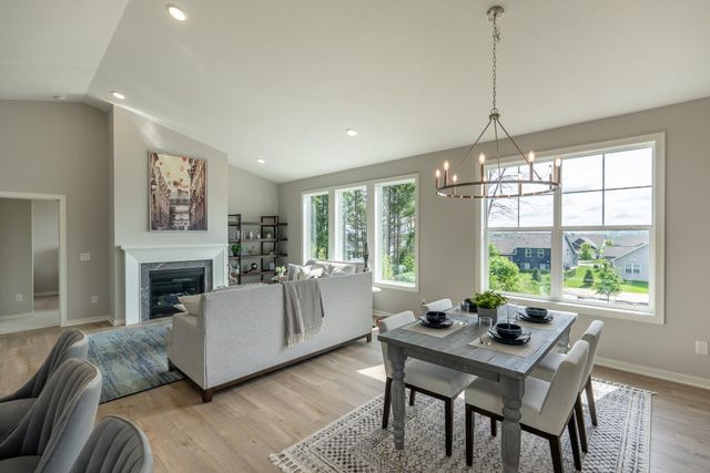 9184 62nd Street S, Cottage Grove, MN 55016