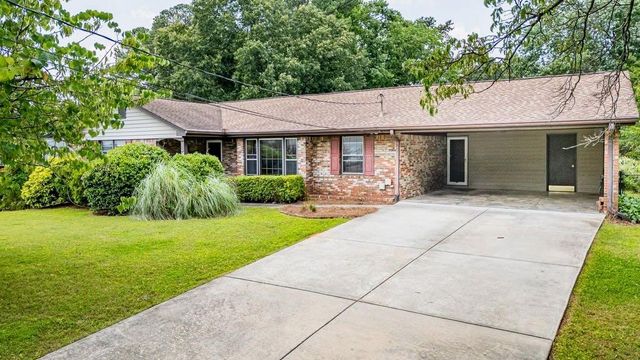 3854 Ridgewood SE Drive, Smyrna, GA 30080