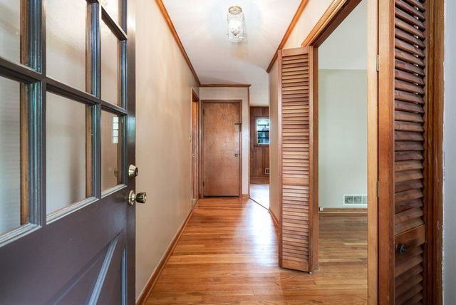 3854 Ridgewood SE Drive, Smyrna, GA 30080