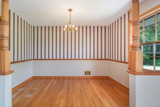 3854 Ridgewood SE Drive, Smyrna, GA 30080