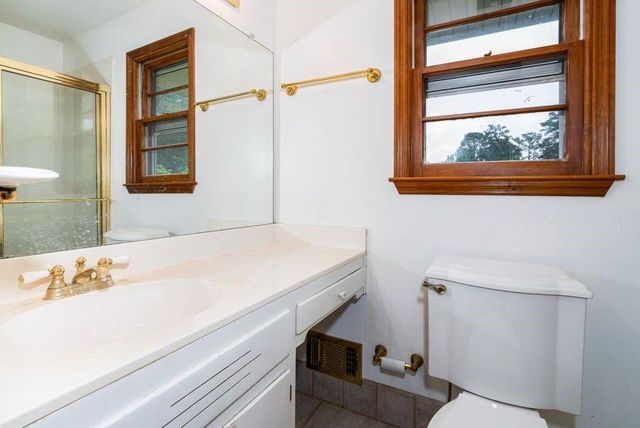 3854 Ridgewood SE Drive, Smyrna, GA 30080