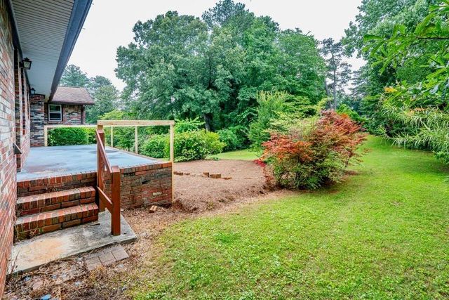 3854 Ridgewood SE Drive, Smyrna, GA 30080