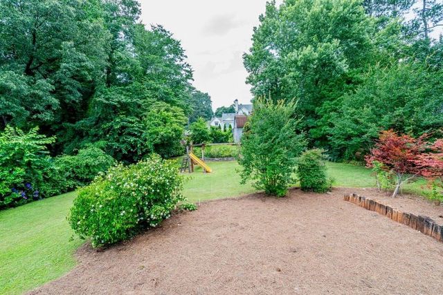 3854 Ridgewood SE Drive, Smyrna, GA 30080