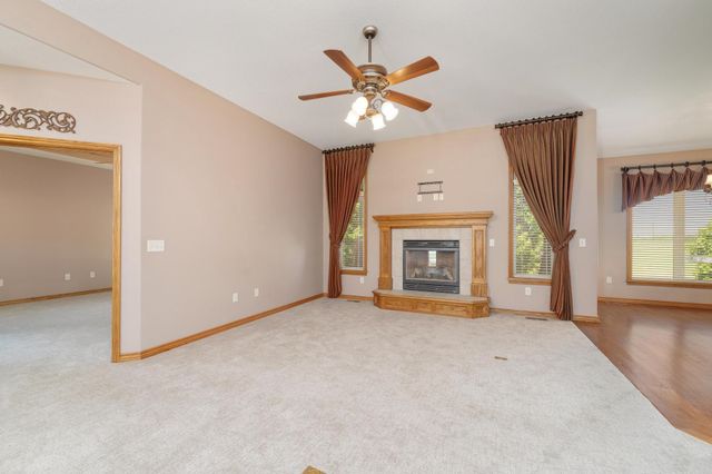 403 N Bailey Mae Ct, Valley Center, KS 67147