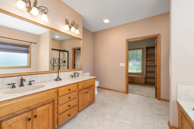 403 N Bailey Mae Ct, Valley Center, KS 67147