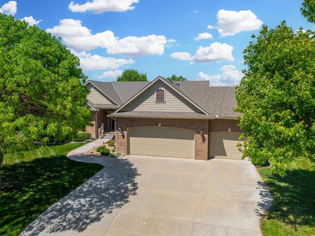 403 N Bailey Mae Ct, Valley Center, KS 67147