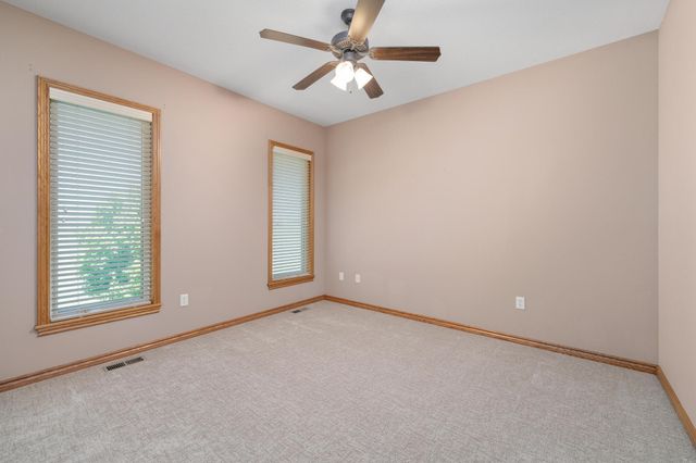 403 N Bailey Mae Ct, Valley Center, KS 67147