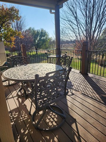 403 N Bailey Mae Ct, Valley Center, KS 67147