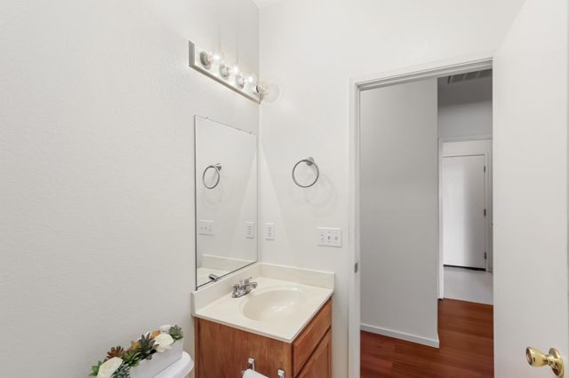 11348 Sabalo Ct, Gold River, CA 95670