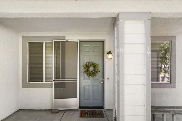 11348 Sabalo Ct, Gold River, CA 95670