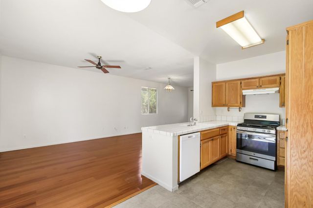 11348 Sabalo Ct, Gold River, CA 95670