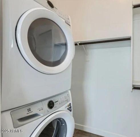 16833 W SMOKETREE Drive, Surprise, AZ 85387