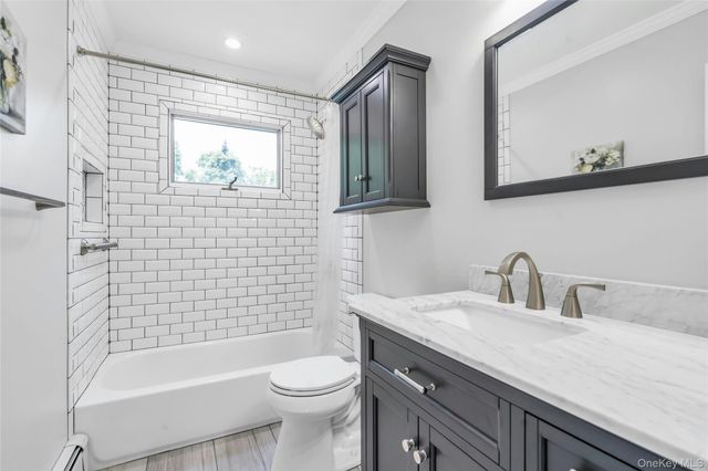 23 Carpenter Lane, Hauppauge, NY 11788