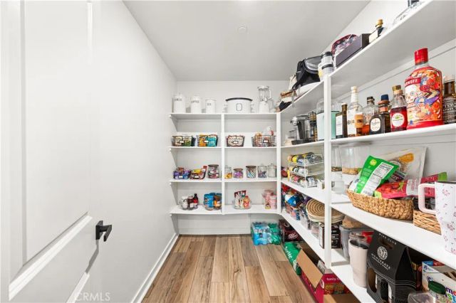 16680 Island Oak, Fontana, CA 92336