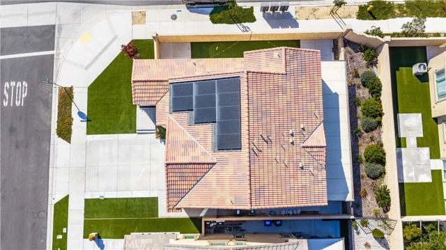 16680 Island Oak, Fontana, CA 92336