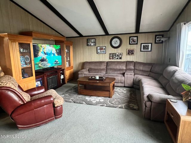 6125 Chimney Drive, Sun Valley, NV 89433