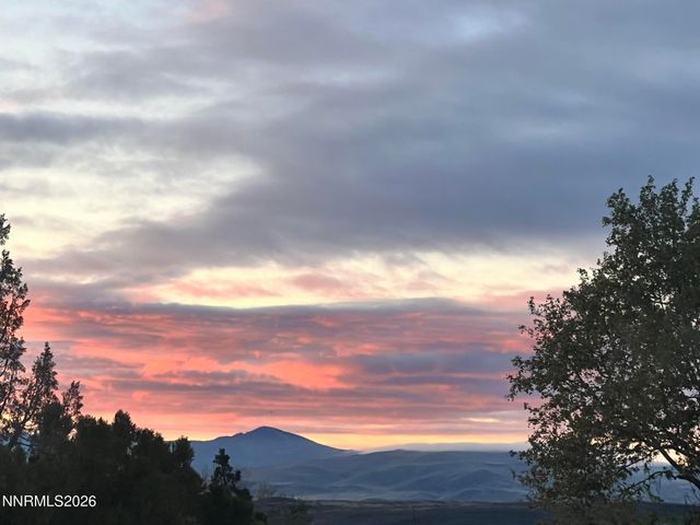 6125 Chimney Drive, Sun Valley, NV 89433