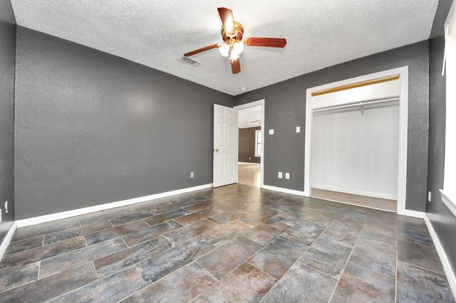 110 Denham Avenue, Pasadena, TX 77506