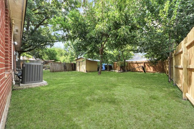 110 Denham Avenue, Pasadena, TX 77506