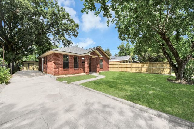 110 Denham Avenue, Pasadena, TX 77506