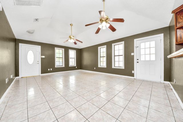 110 Denham Avenue, Pasadena, TX 77506