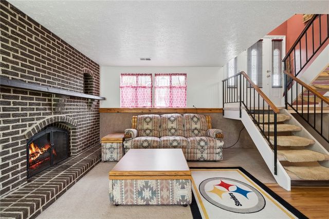 145 Wiltshire Cir, Monroeville, PA 15146