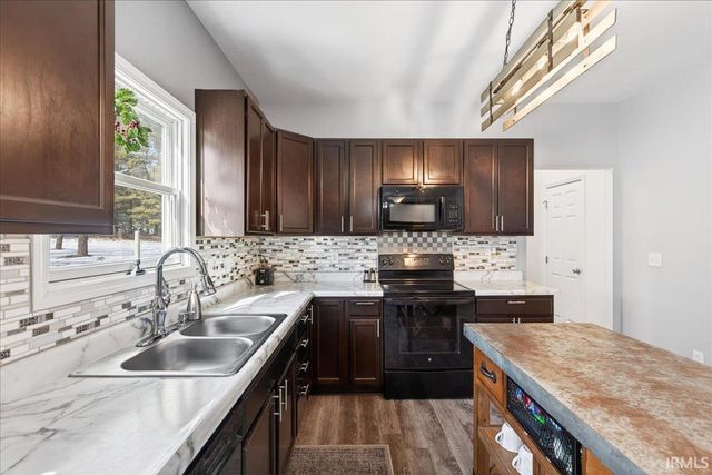 575 Perry Lane, West Lafayette, IN 47906