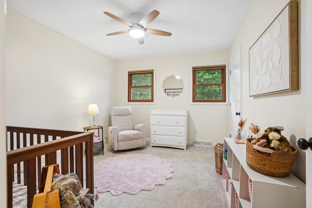 811 Oak Park Boulevard, Cedar Falls, IA 50613
