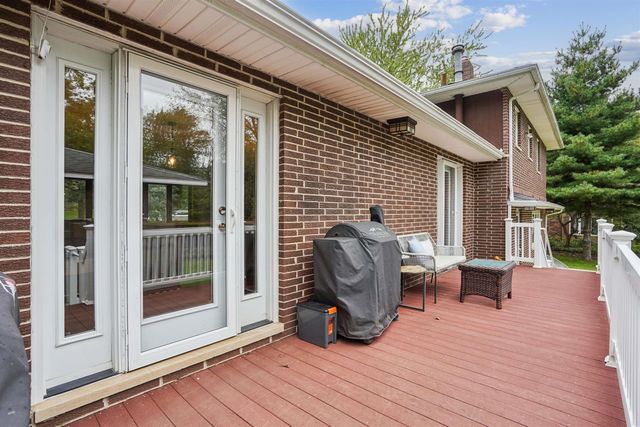 811 Oak Park Boulevard, Cedar Falls, IA 50613
