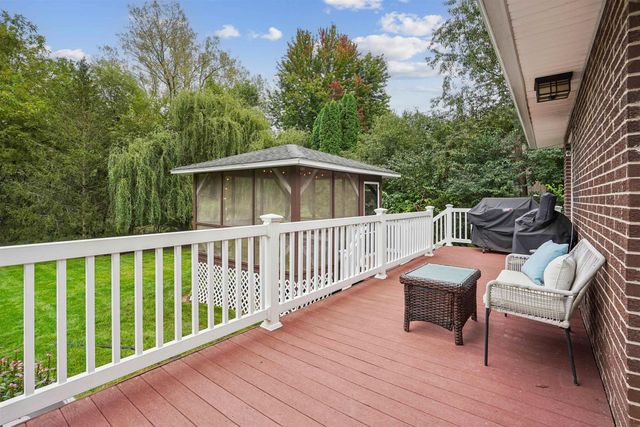 811 Oak Park Boulevard, Cedar Falls, IA 50613