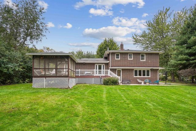 811 Oak Park Boulevard, Cedar Falls, IA 50613