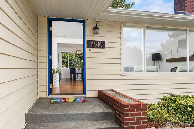 11510 27th Avenue SW, Burien, WA 98146