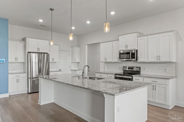 4139 Grassy Run St, Milton, FL 32583