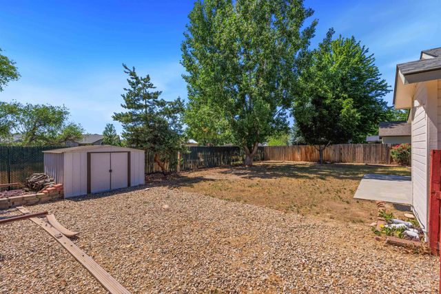 2599 N Old Stone Way, Meridian, ID 83646