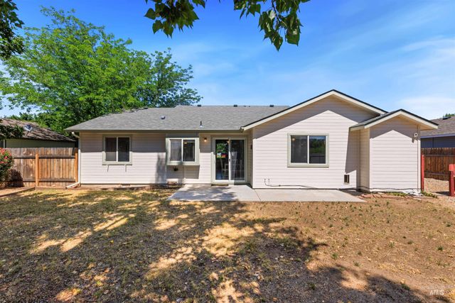 2599 N Old Stone Way, Meridian, ID 83646