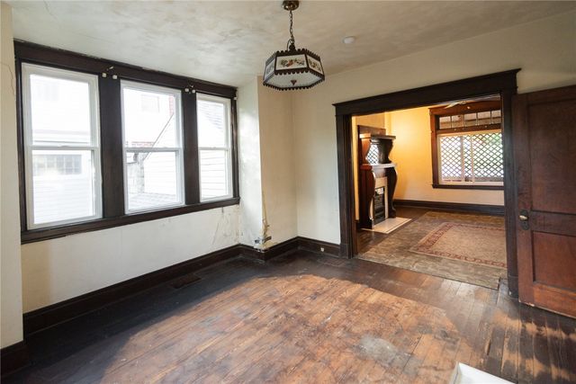 2292 Valera Ave, Mt Oliver, PA 15210