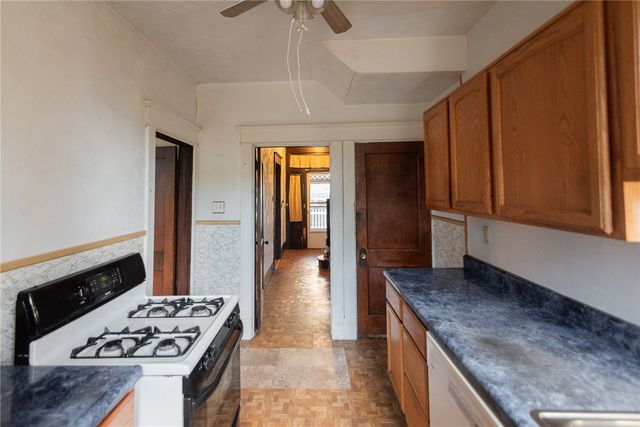 2292 Valera Ave, Mt Oliver, PA 15210