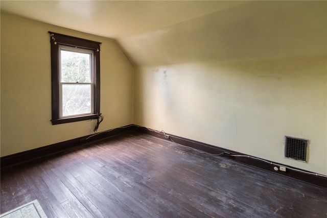 2292 Valera Ave, Mt Oliver, PA 15210