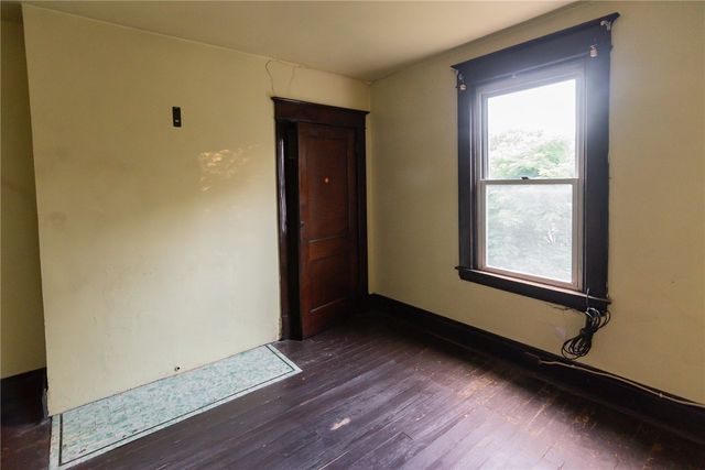 2292 Valera Ave, Mt Oliver, PA 15210