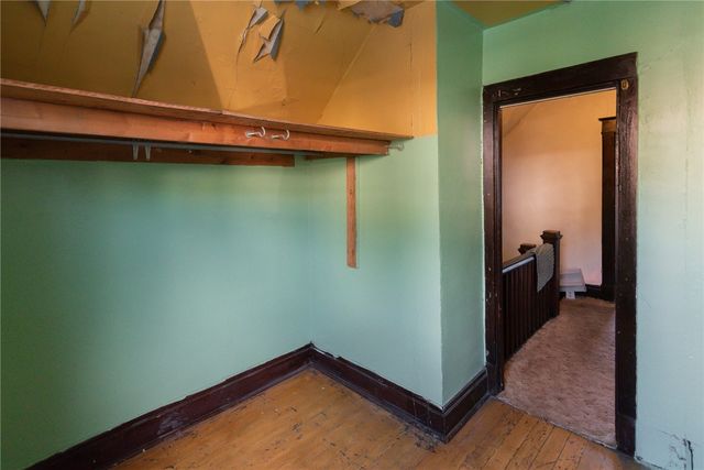 2292 Valera Ave, Mt Oliver, PA 15210