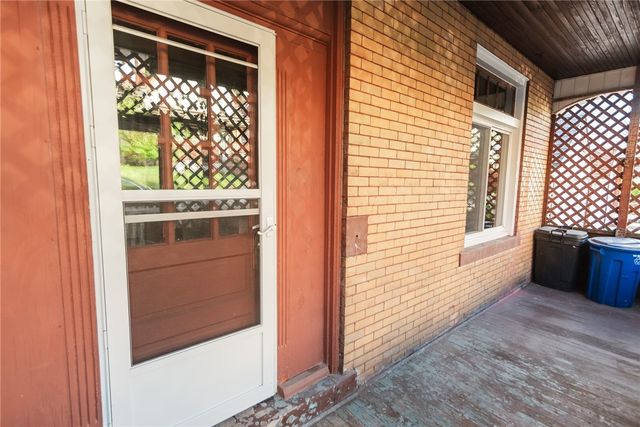 2292 Valera Ave, Mt Oliver, PA 15210
